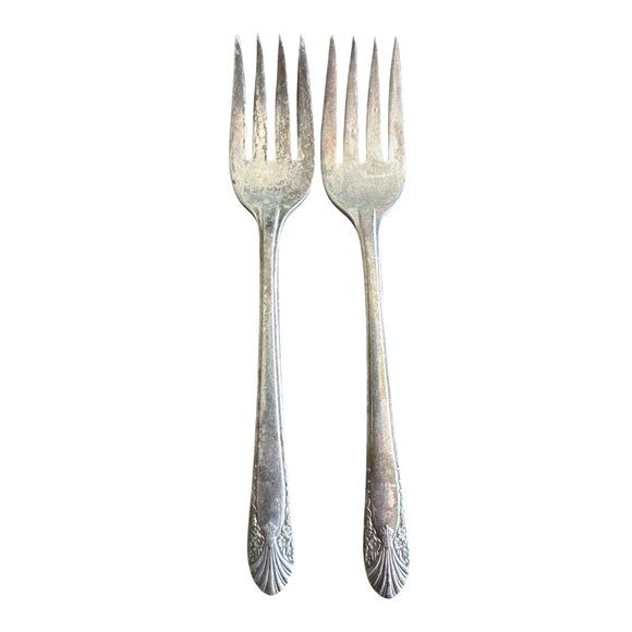 Vintage Crown Silverplate Carmen 1939 Forks With Floral & Shell Design Set Of 2 - Picture 1 of 3